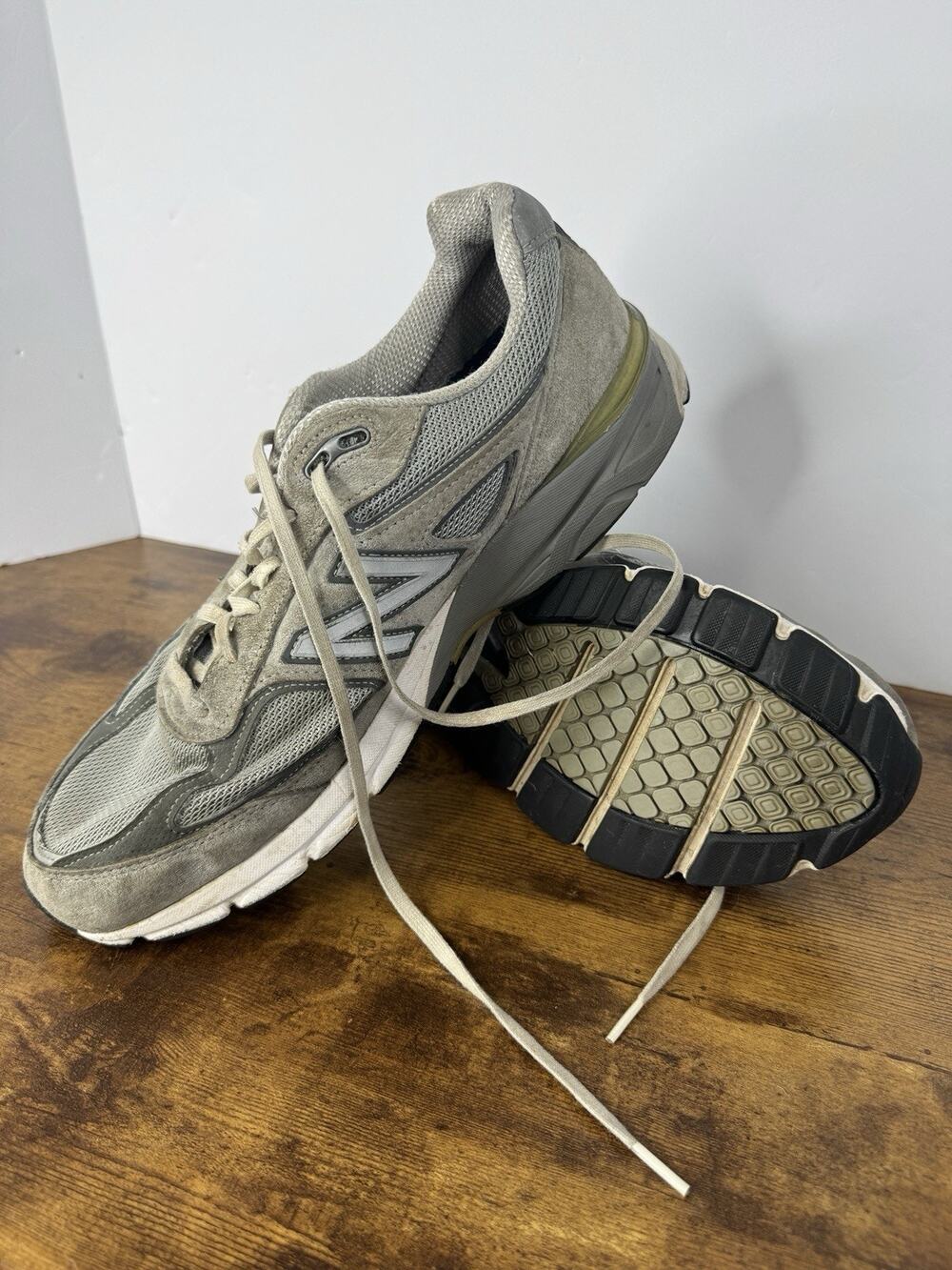 New Balance 990v4 Mens 13 Grey Suede Mesh Made in USA Running Shoes Sneakers